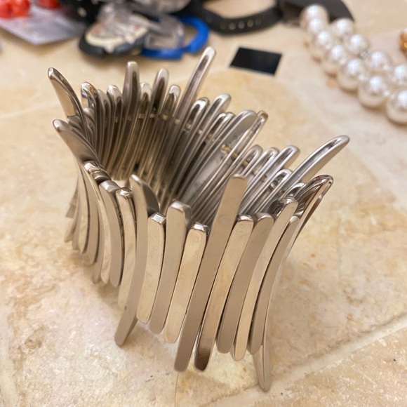 Game Of Thrones bangle - Picture 3 of 5